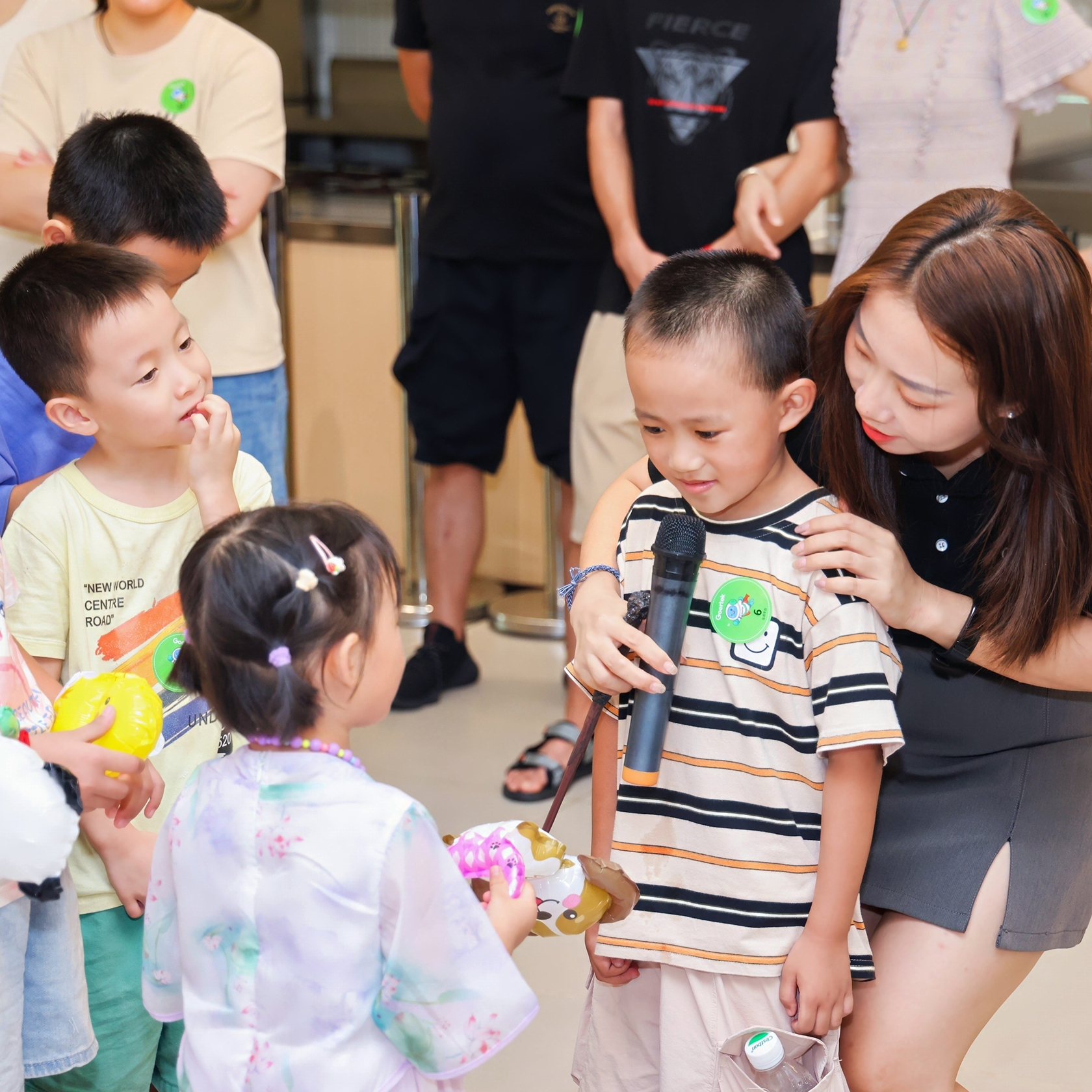 �����ʵ�Ա���˶�